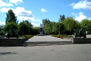 Увеличить - Кинешма, Памятник героям ВОВ